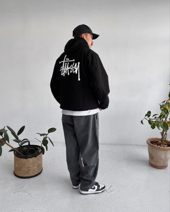 The Timeless Appeal of Stussy Hoodies A Fashion Icon Revisited